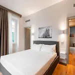 Major House - Luxury In By Hostand Hotel apartamentowy 4*