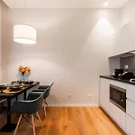 Hotel apartamentowy Major House - Luxury In By Hostand